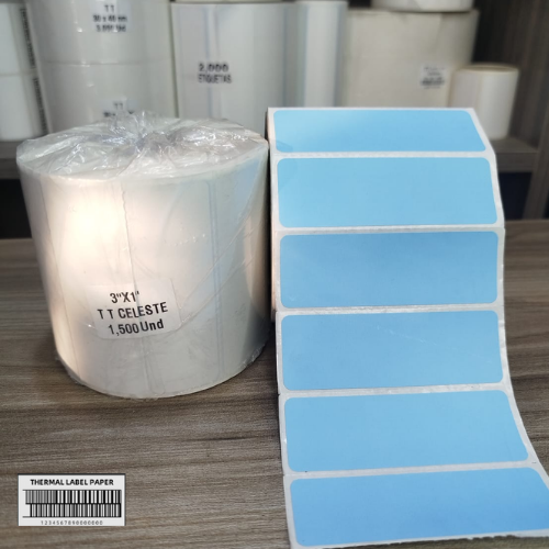ROLLO DE ETIQUETA TT 3" X 1"(7.5CM X 2.5CM) 1COLUMNAS ,1500 ETIQ FONDO CELESTE COMERCIAL